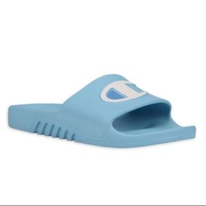 Champion NWT size 9 never worn